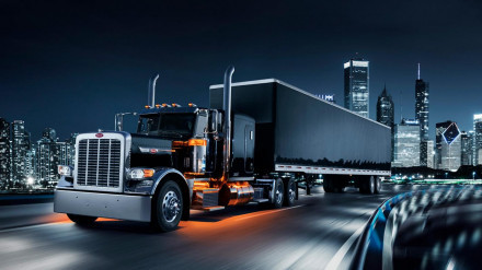 PETERBILT LAUNCHES SPECIAL EDITION MODEL 389X